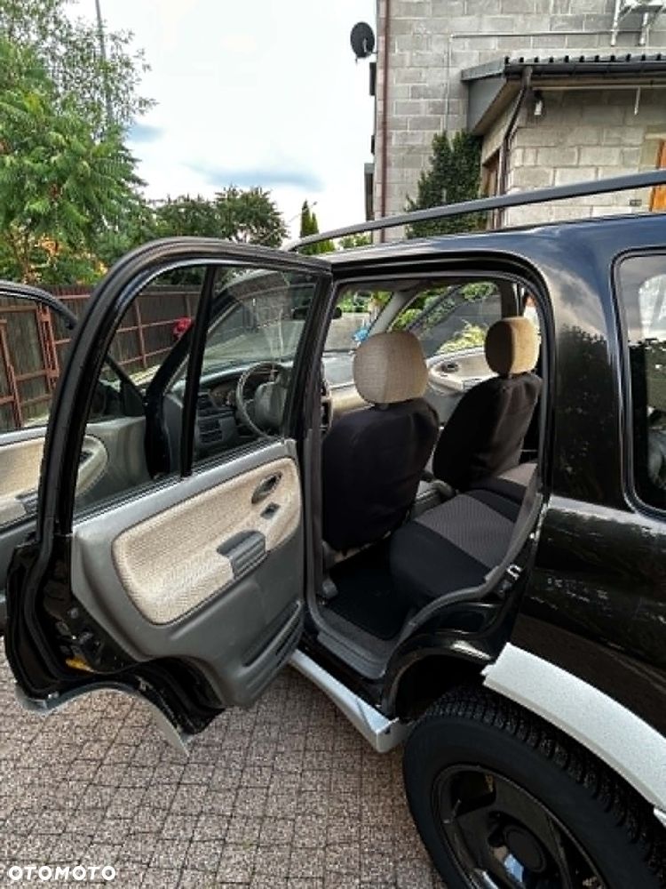 Suzuki Grand Vitara - 11