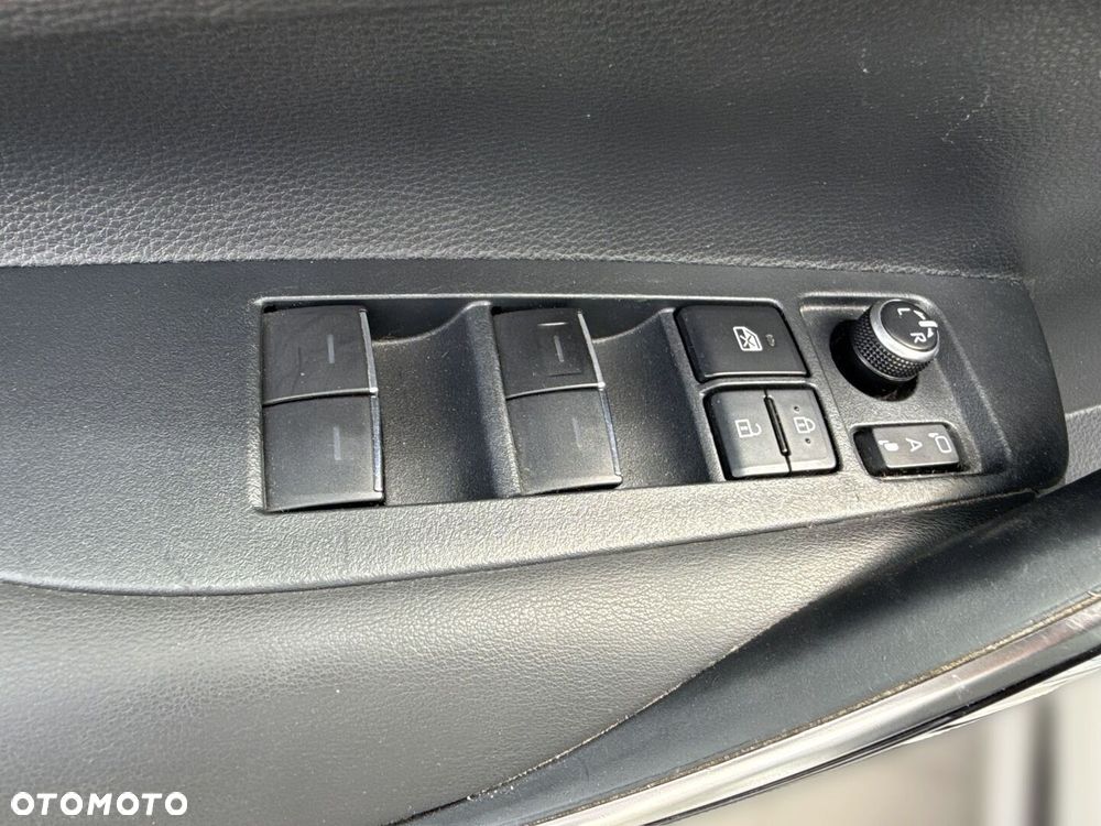 Toyota Corolla 1.8 Hybrid GR Sport - 11
