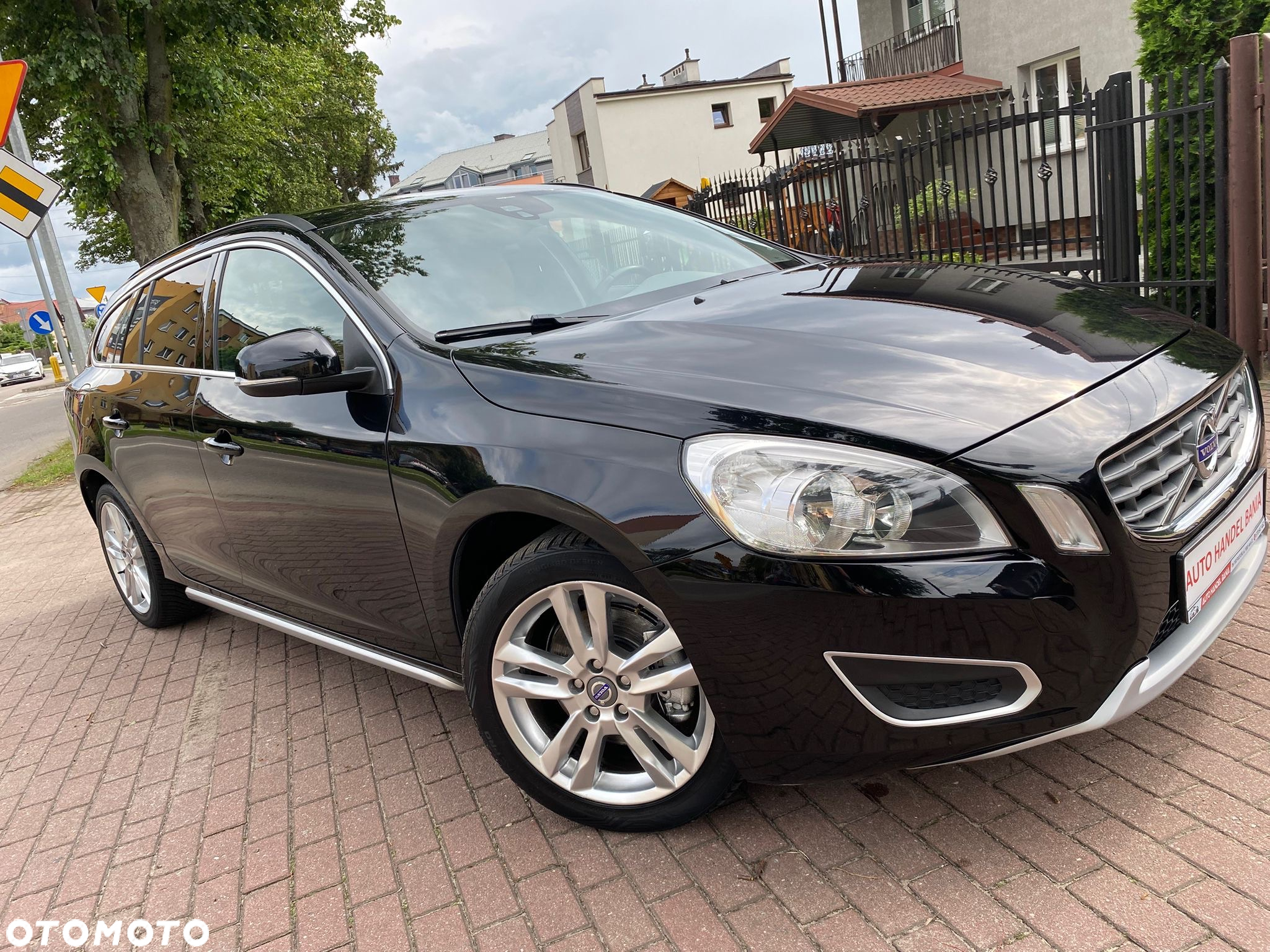 Volvo V60 D2 Summum - 14