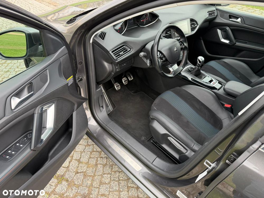 Peugeot 308 1.2 PureTech GPF Active Pack Business S&S - 10