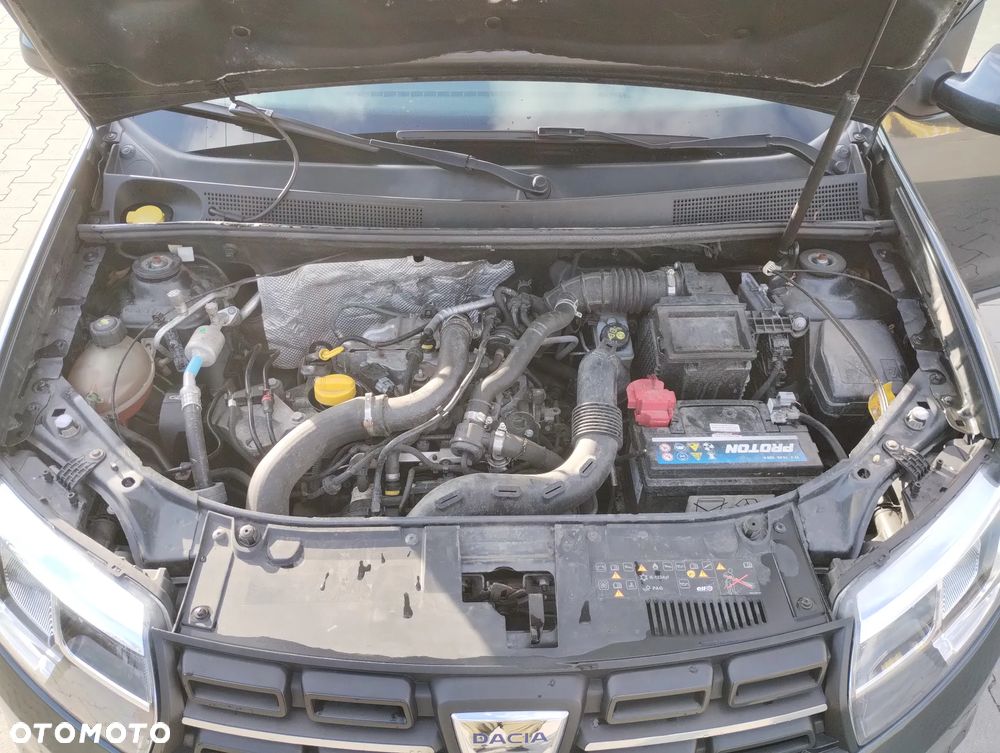 Dacia Logan TCe 90 S&S Laureate - 4