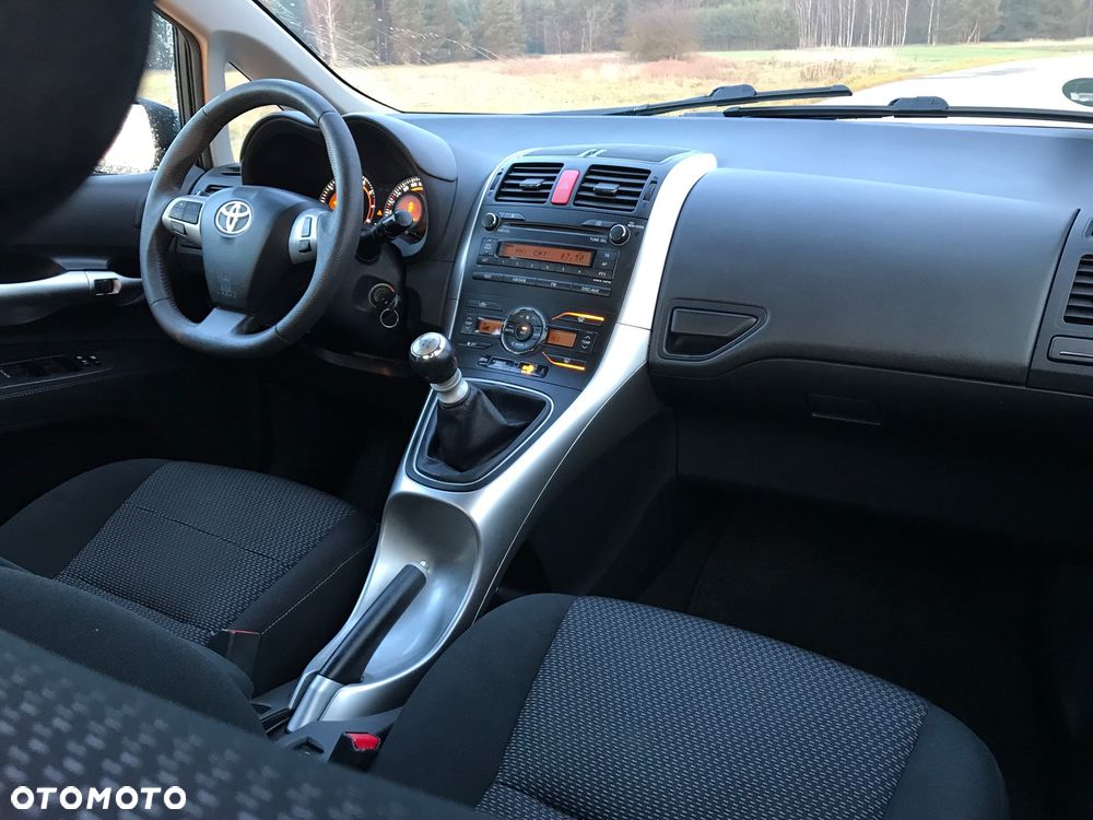 Toyota Auris - 9