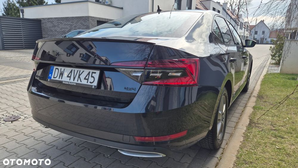 Skoda Superb 2.0 TDI SCR 4x4 Sportline DSG - 7