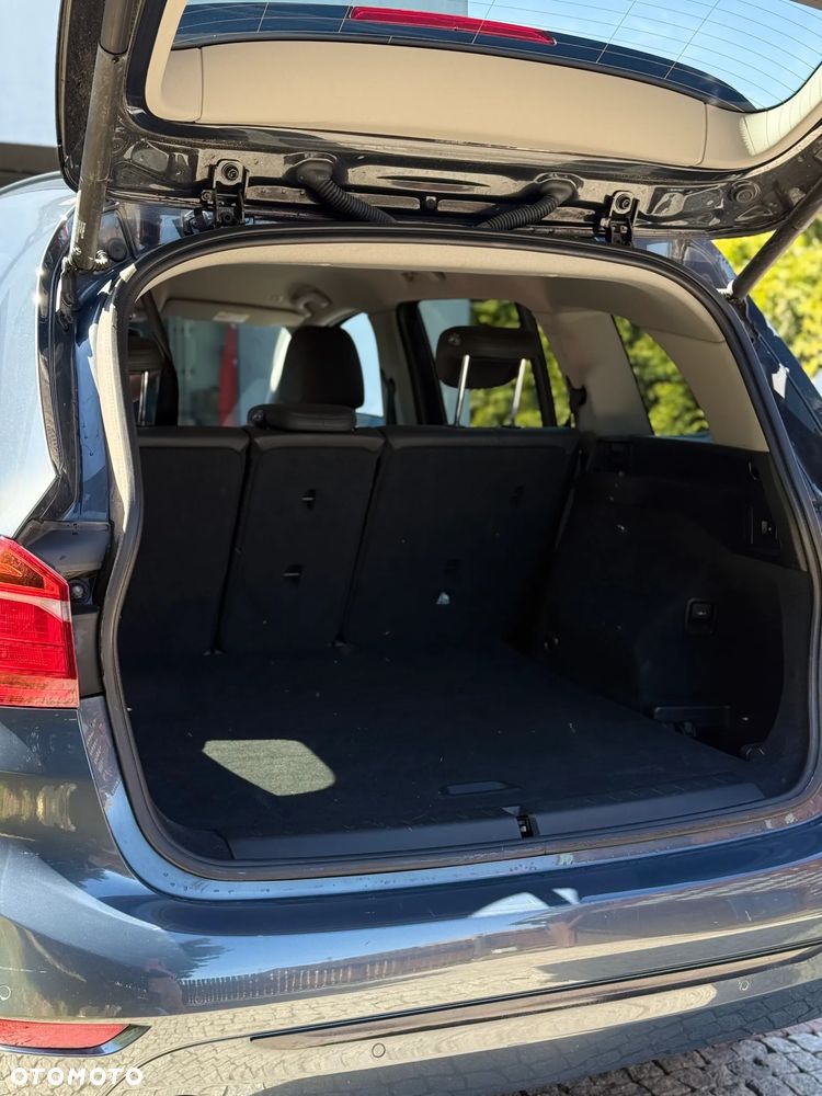 BMW Seria 2 216d - 3