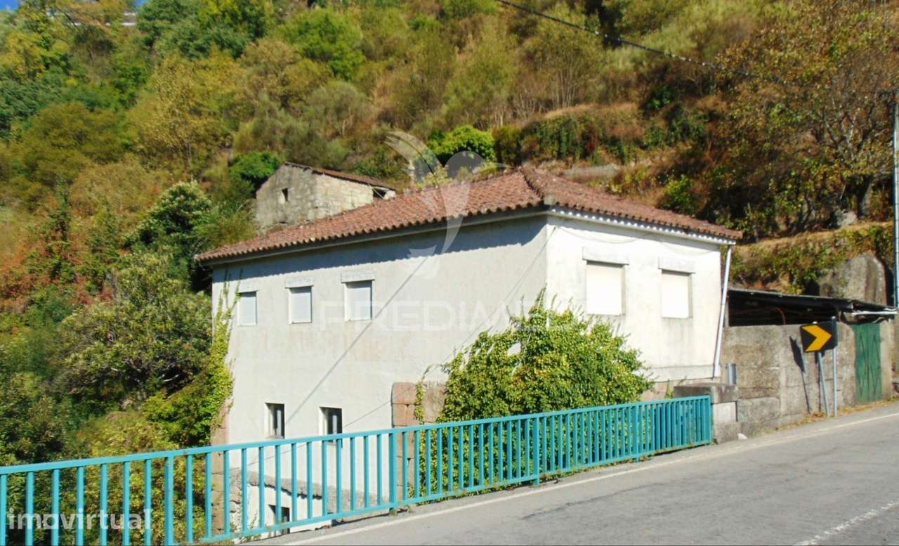 Moradia usada c/ 3 Moinhos de Roda em Vila Real - Grande imagem: 3/40