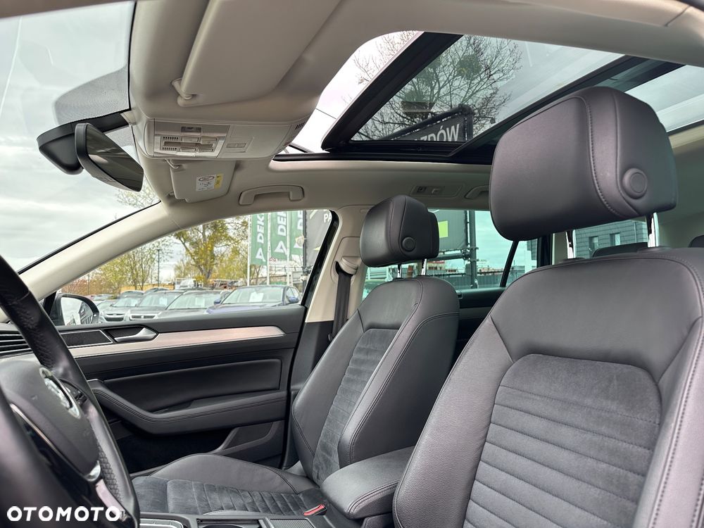 Volkswagen Passat 2.0 TDI SCR DSG Comfortline - 19