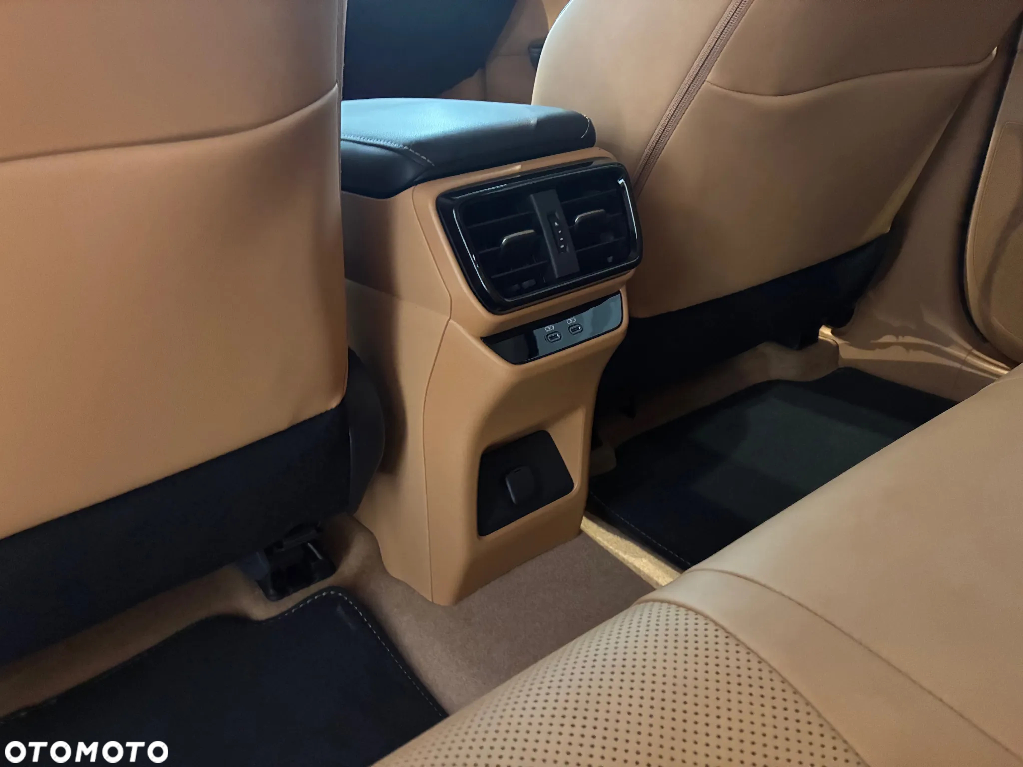 Lexus RZ 450e Prestige DIRECT4 - 25