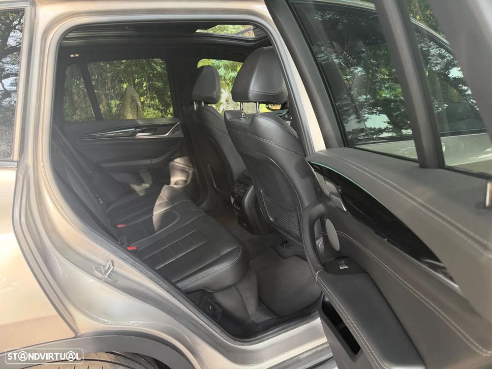 BMW iX3 M Sport Impressive - 17