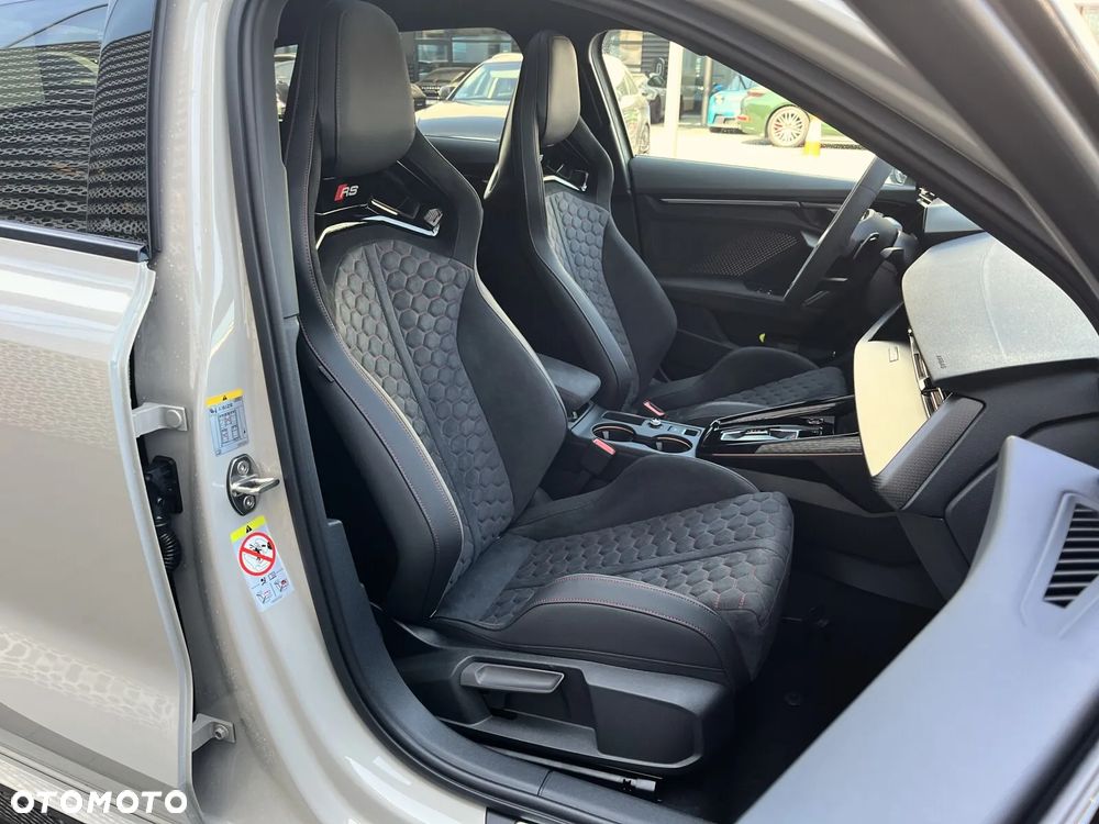 Audi RS3 Sportback TFSI Quattro S tronic - 17