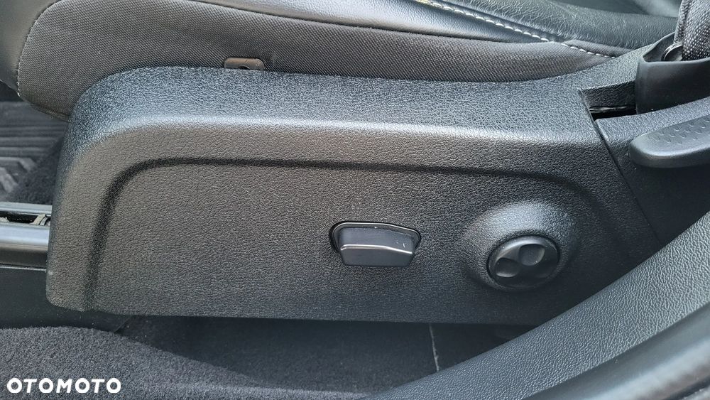 Fiat Freemont 2.0 Multijet 16V DPF Automatik Allrad Lounge - 28
