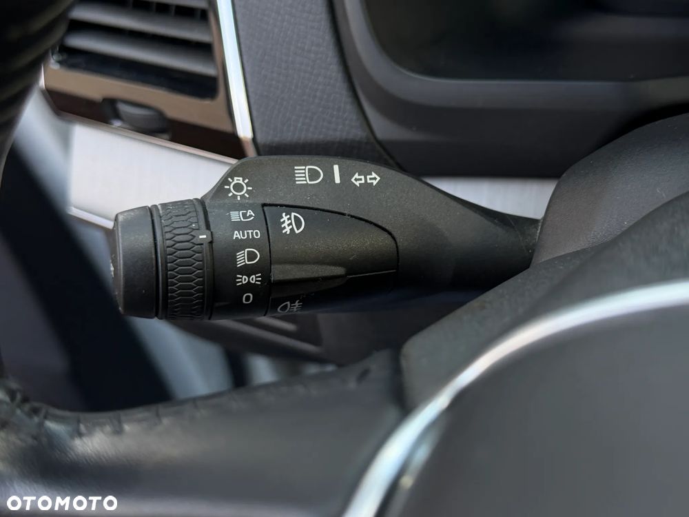 Volvo XC 90 B5 D AWD Momentum Pro 7os - 26