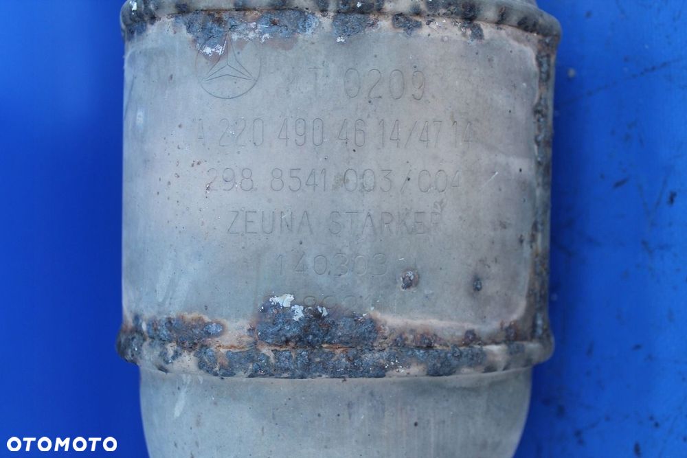 KATALIZATOR ŚRODKOWY OE MERCEDES SL R230 SL350 SL500 A2204904614 KT0209 - 2