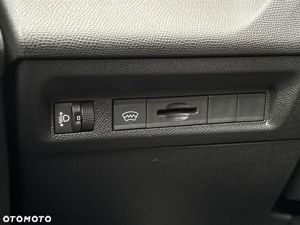 Peugeot 308 1.5 BlueHDi Allure Pack S&S EAT8 - 20