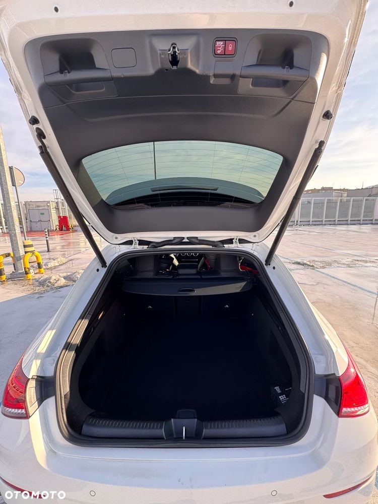 Mercedes-Benz CLA - 14