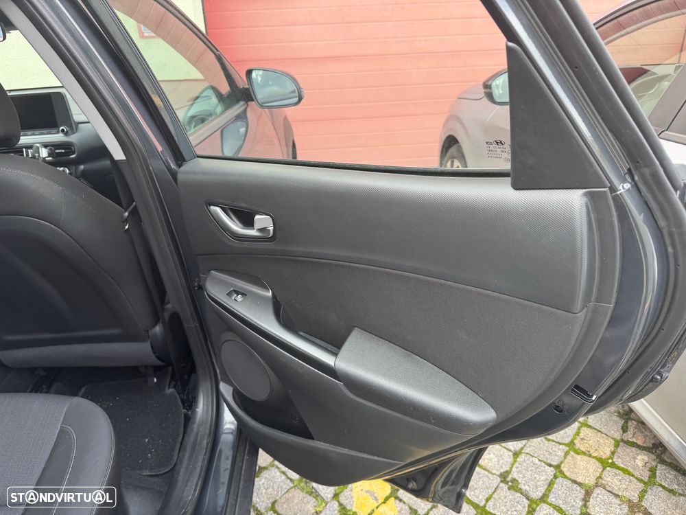 Hyundai Kauai 1.0 T-GDi Tecido Preto - 11