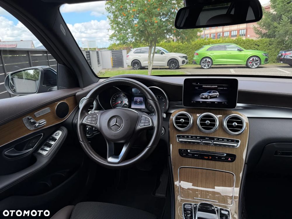 Mercedes-Benz GLC - 25