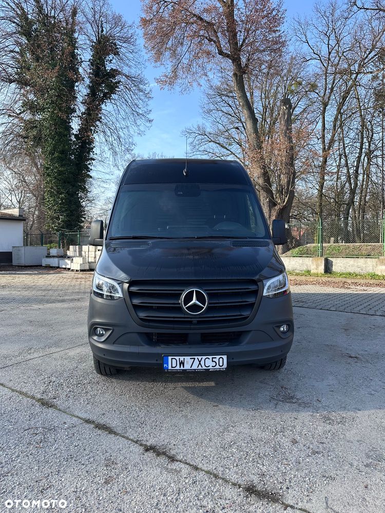 Mercedes-Benz Sprinter - 2