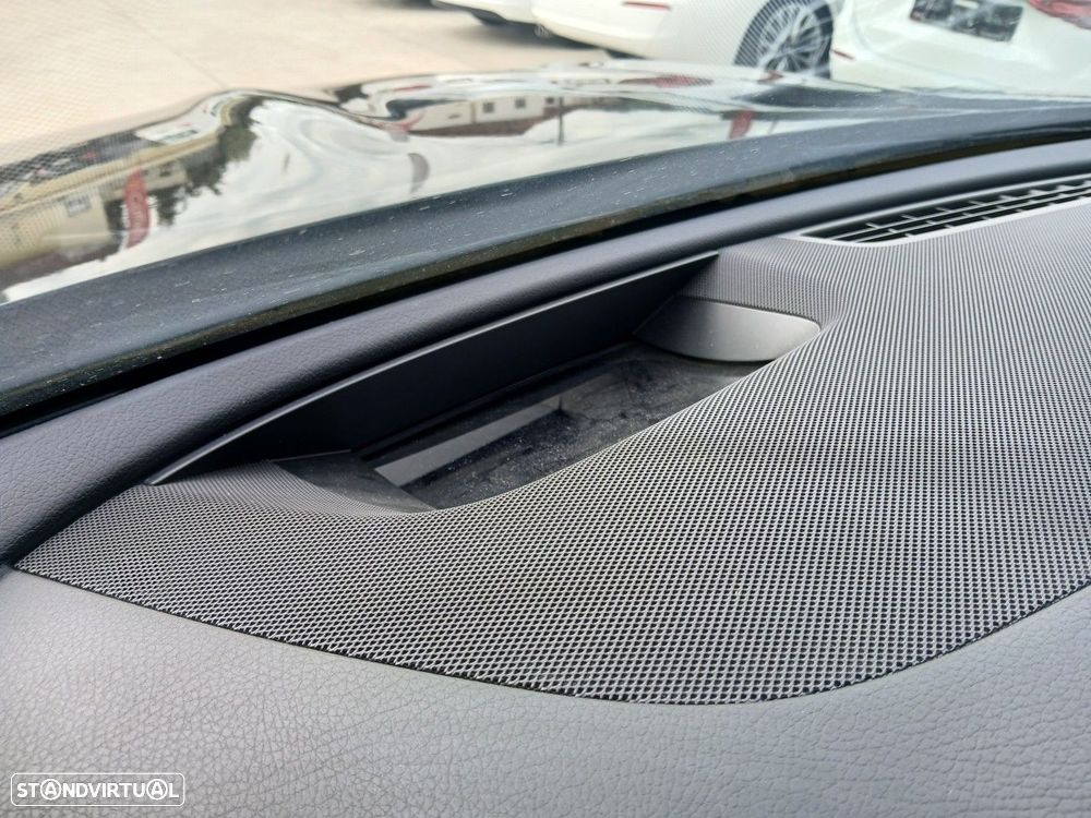 Mercedes-Benz E 300 de 4Matic 9G-TRONIC Avantgarde - 22