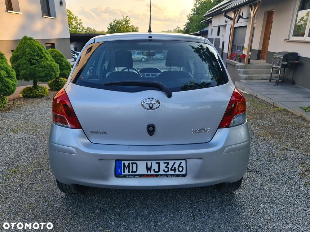 Toyota Yaris - 19