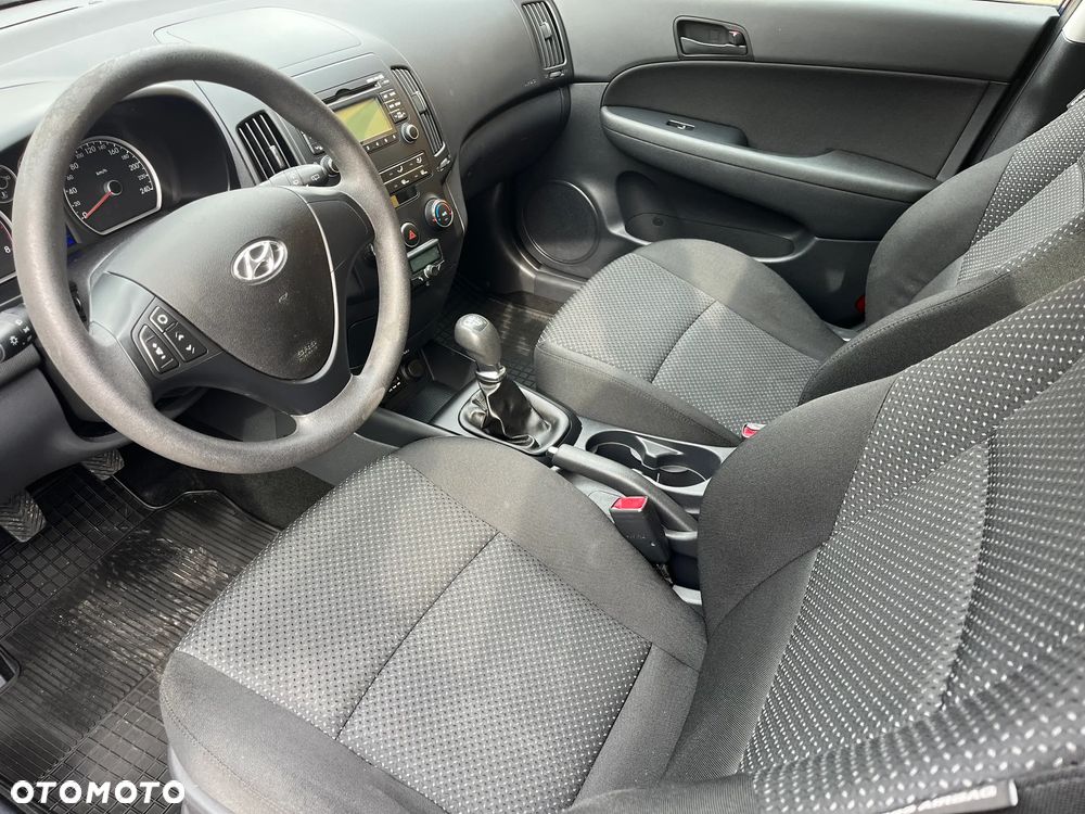 Hyundai i30 i30cw 1.4 blue Comfort - 5