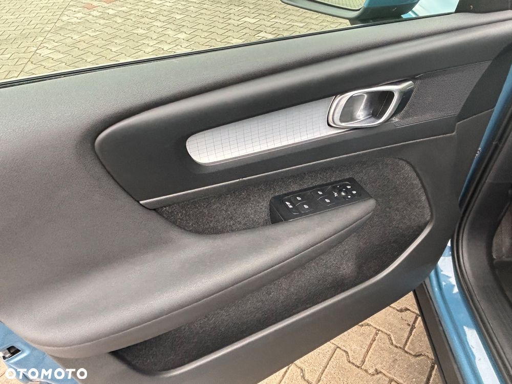Volvo XC 40 B3 Core - 15