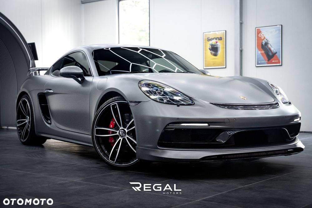 Porsche 718 Cayman - 1