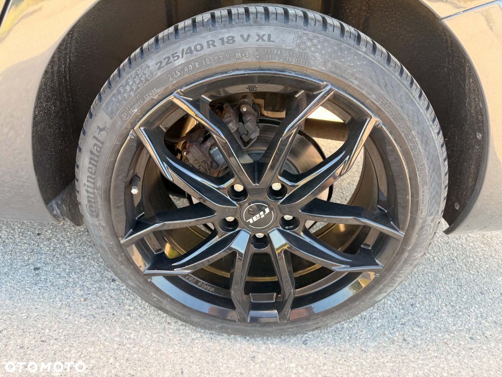 Volkswagen Golf 1.0 TSI Trendline - 21