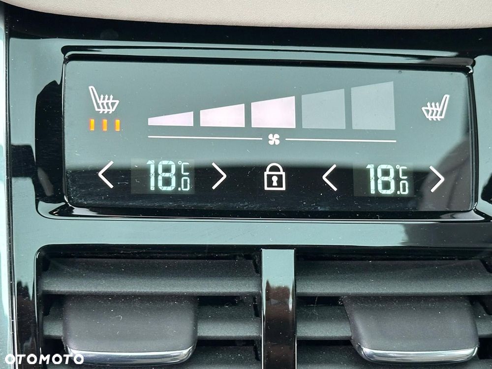 Volvo XC 90 - 30