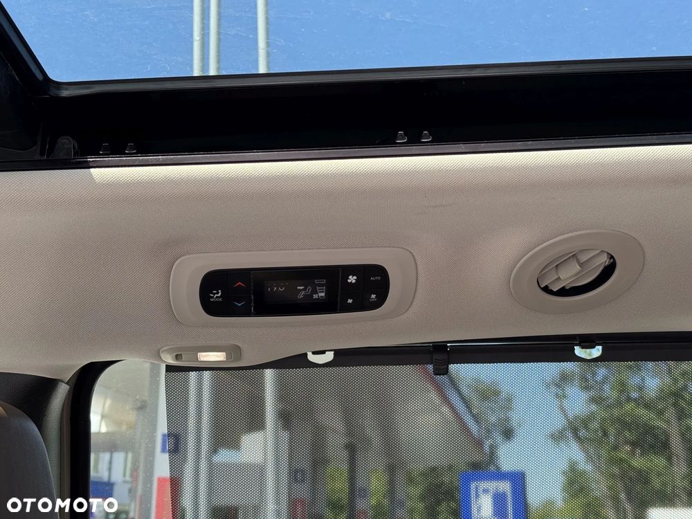 Chrysler Pacifica - 20