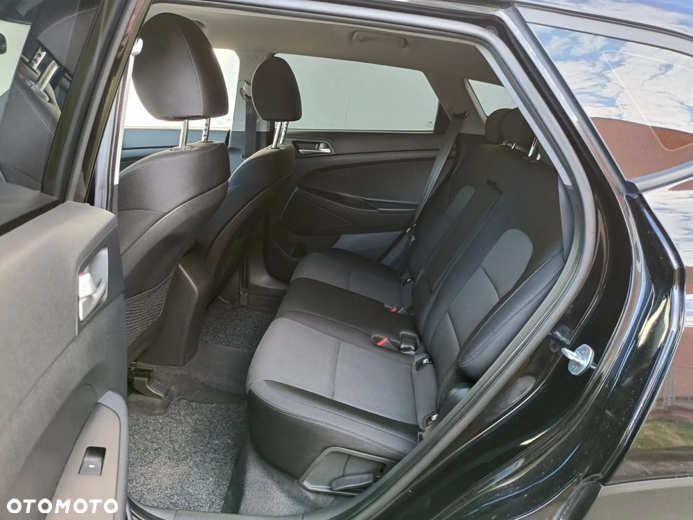Hyundai Tucson 1.6 GDi 2WD Pure - 16