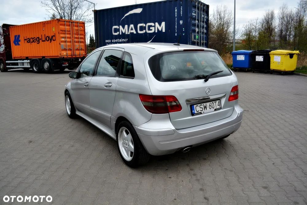Mercedes-Benz Klasa B 180 CDI DPF Special Edition - 14