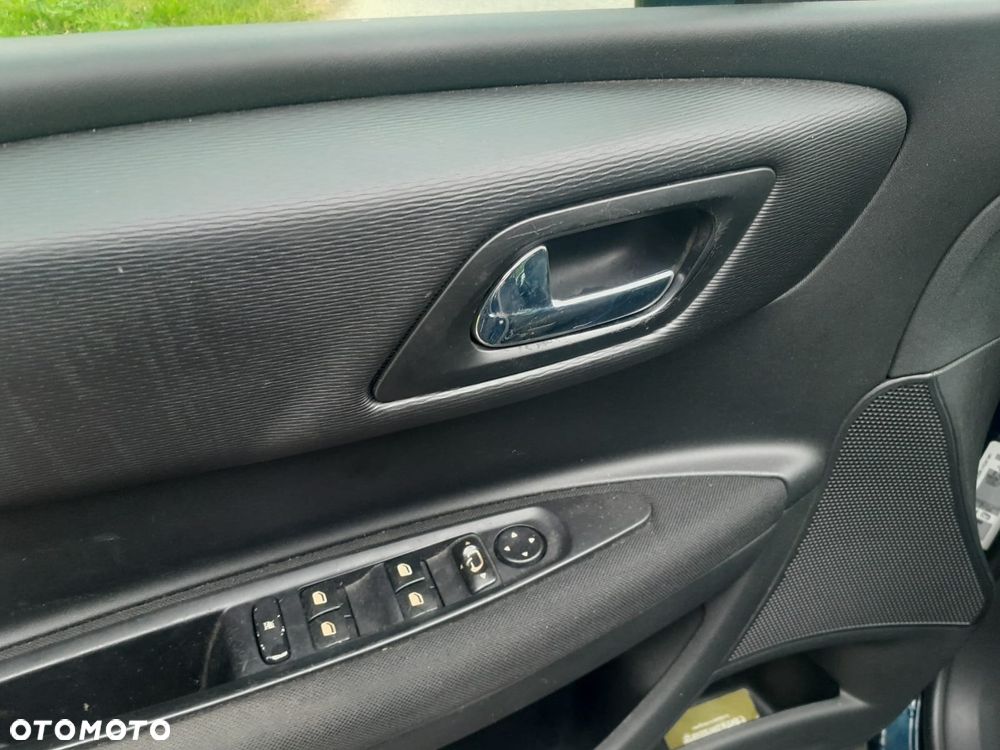 Citroën C4 1.6 16V Confort - 11