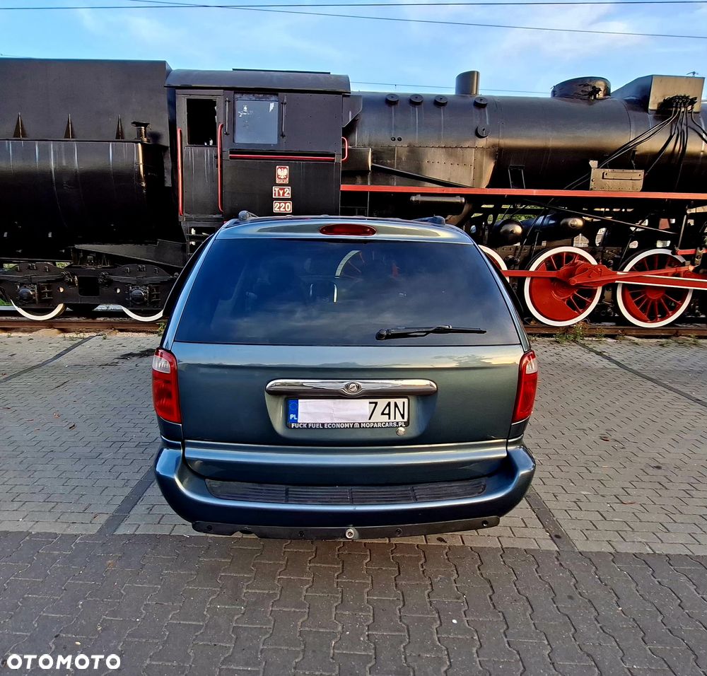 Chrysler Grand Voyager - 13