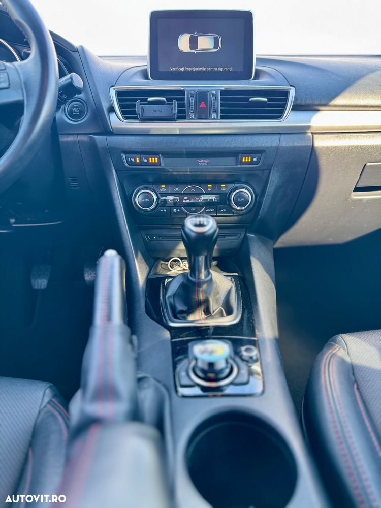 Mazda 3 SKYACTIV-D 150 Sports-Line - 24