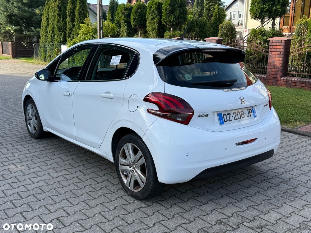 Peugeot 208 1.6 BlueHDi Allure S&S - 7