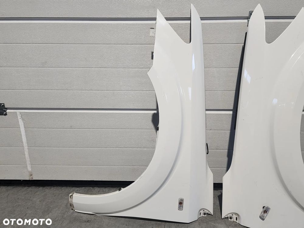 Fiat Freemont błotnik przód stan IDEALNY - 2