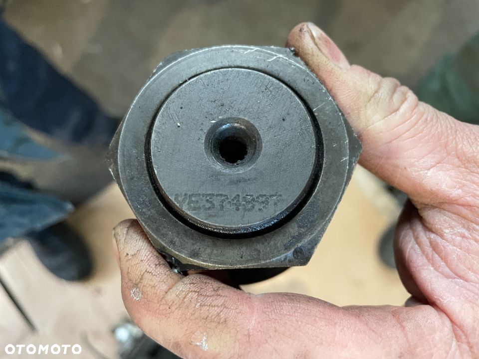 Wałek rozrządu Scania 144 V8 374897 1350914 - 1