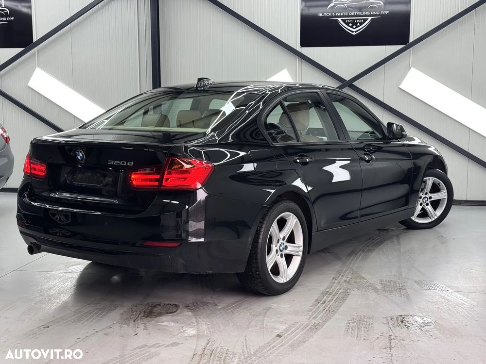 BMW Seria 3 320d Aut. - 13