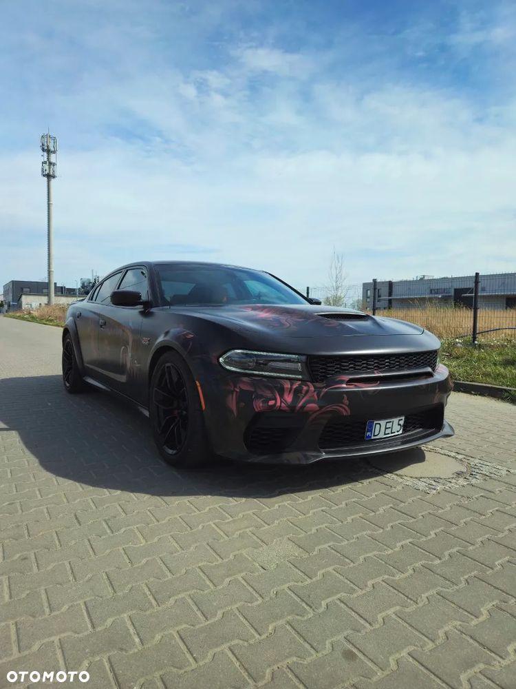 Dodge Charger 6.4 Scat Pack - 4