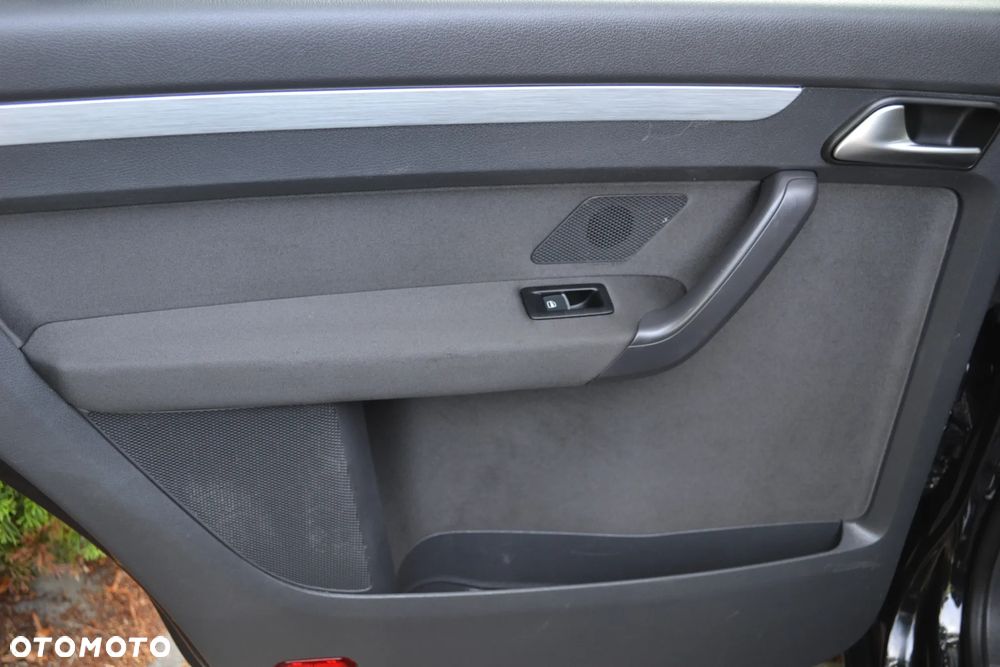 Volkswagen Touran 1.6 TDI DPF Cup - 34