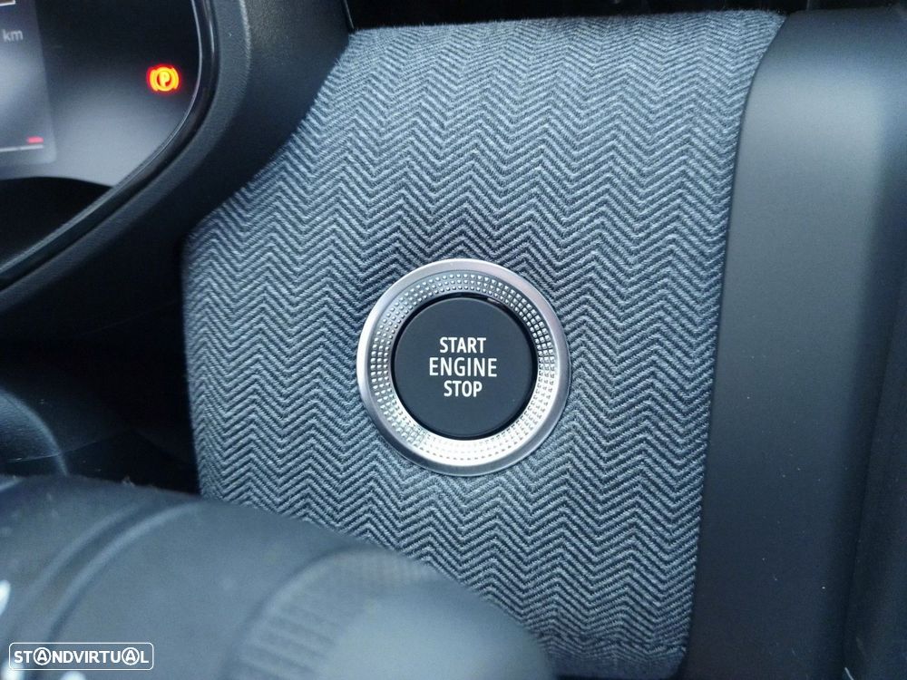 Renault Clio 1.0 TCe Techno Bi-Fuel - 18