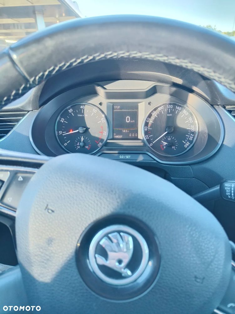 Skoda Octavia 1.8 TSI Style - 6