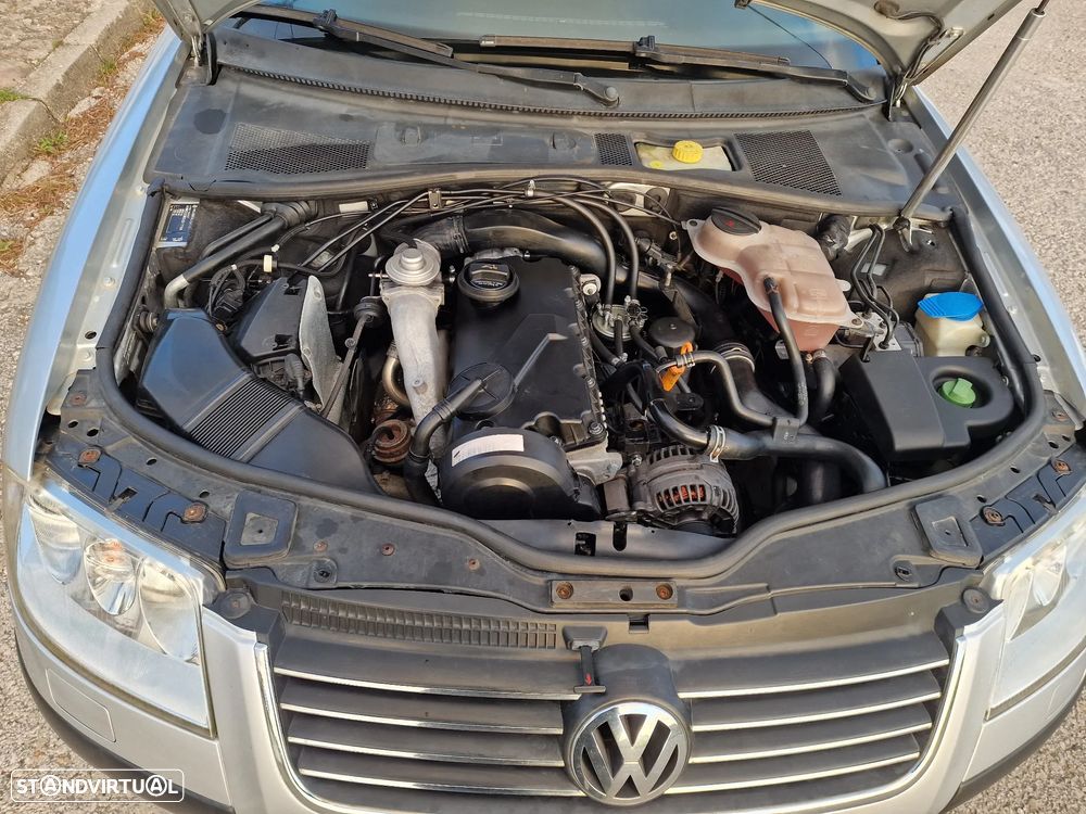 VW Passat Variant 1.9 TDi Confortline - 4