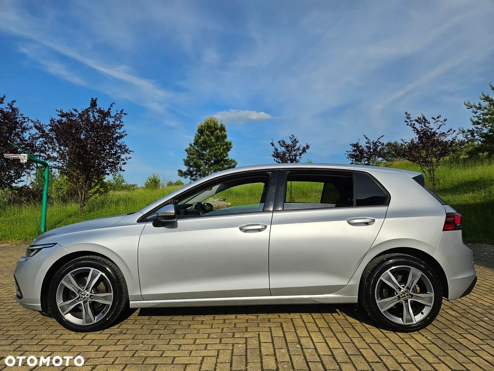 Volkswagen Golf VIII 2.0 TDI - 12