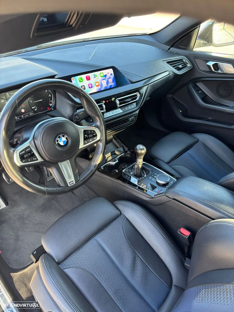 BMW 218 - 5