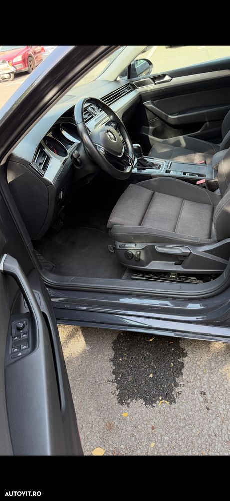 Volkswagen Passat - 5