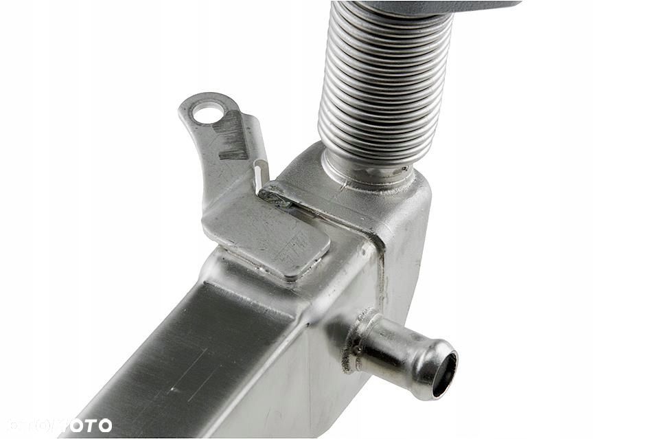 CHŁODNICA SPALIN CHŁODNICZKA EGR BMW 3 E90 E91 320d 330d 335d 5 E60 E61 525d 530d 535d - 6