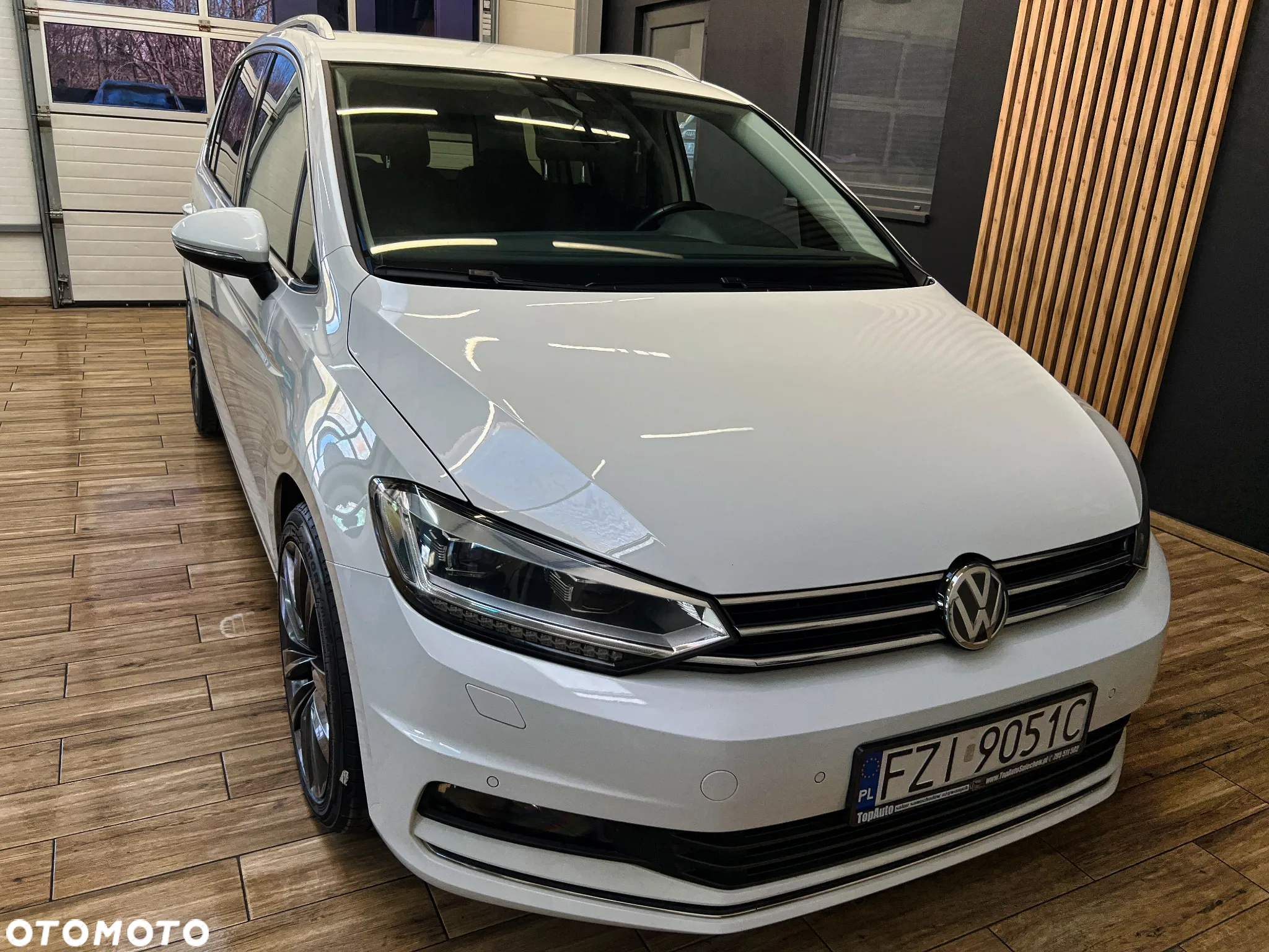 Volkswagen Touran 2.0 TDI BMT Highline DSG - 3