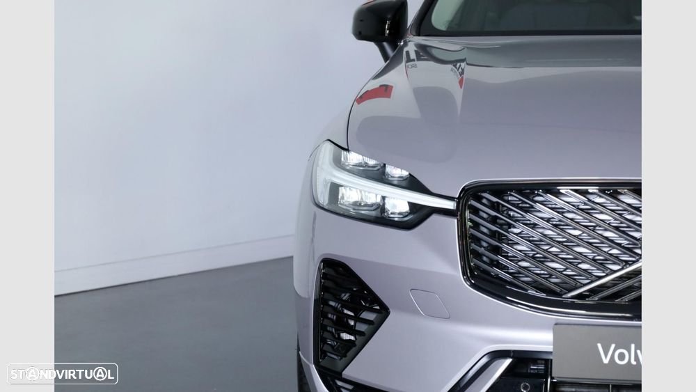 Volvo XC 60 2.0 T6 PHEV Plus Dark - 4