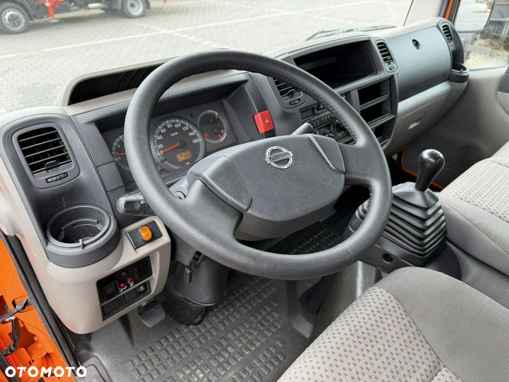 Nissan Cabstar - 26